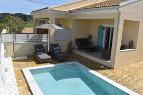Daffodil mini villa With private infinity pool